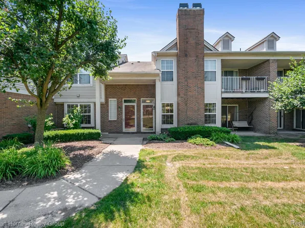 14540 Holborn Dr, Sterling Heights, MI 48313