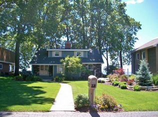 6326 Paynes Point Rd, Neenah, WI 54956