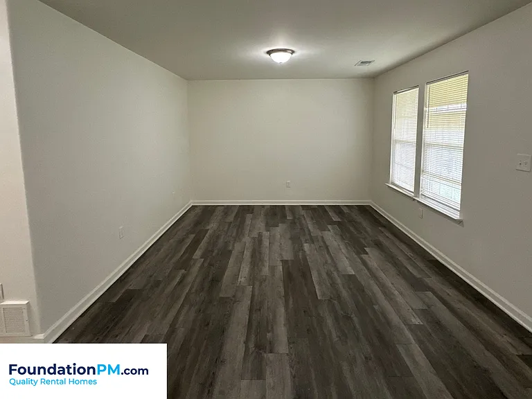 2966 Watson St — Photo 6