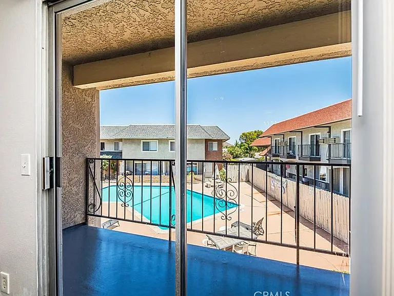 31850 Railroad Canyon Rd — Photo 15