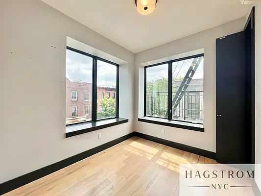 Rented by Hagstrom Management Inc | media 25