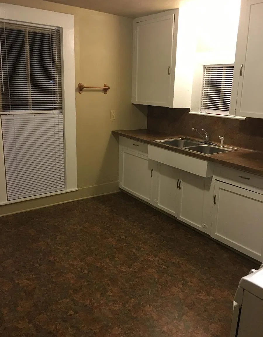 208 Muller Street — Photo 3