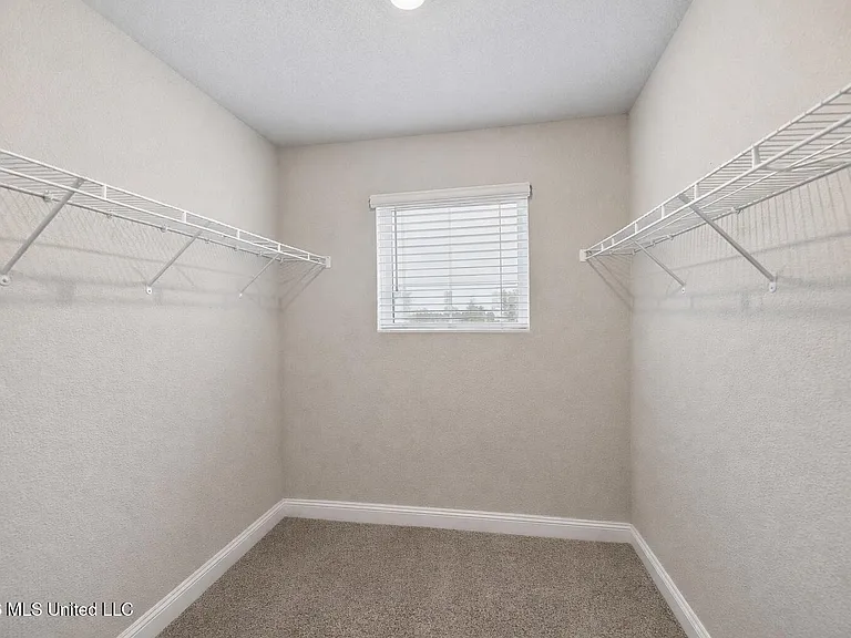 5438 Leeds Ln — Photo 36
