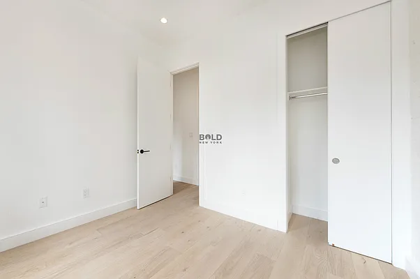 Rented by Bold New York | media 31