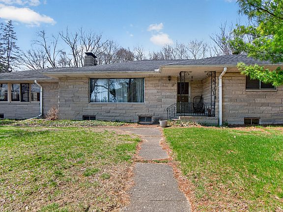 3rd image of 3928 Stonewall Rd
