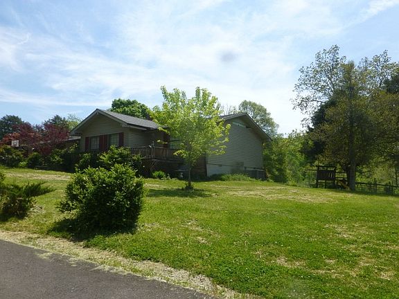 2nd image of 1040 Artella Dr