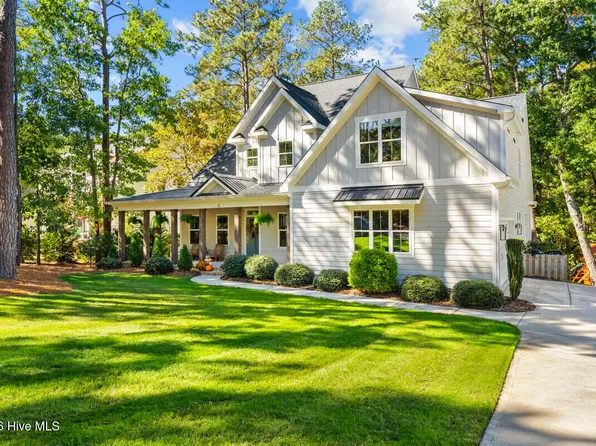 6 Arbutus Lane, Whispering Pines, NC 28327