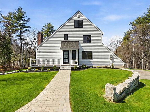 3rd image of 13 Sunridge Road
