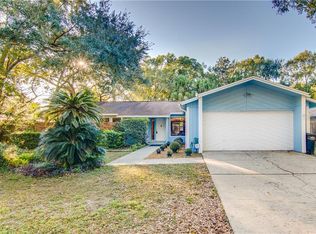 15906 Hampton Village Dr, Tampa, FL 33618