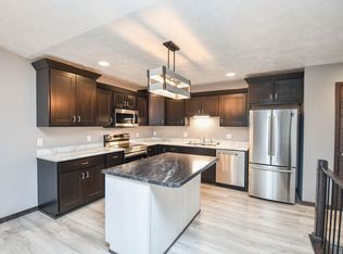 3500 S Outfield Cir, Sioux Falls, SD 57110