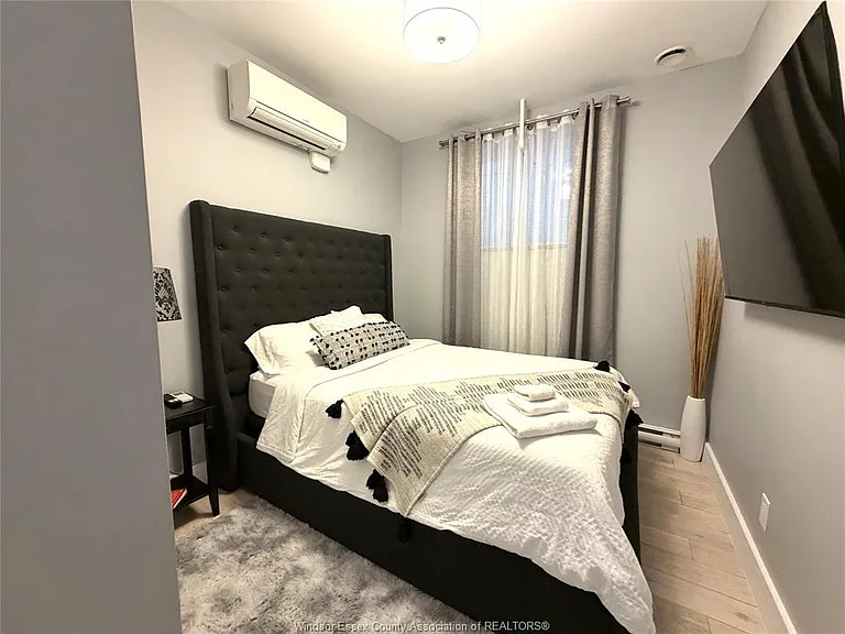 477 Pelissier St #6 — Photo 6