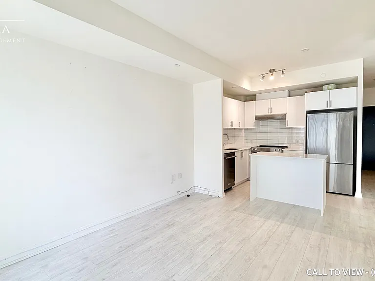 9000 Jane St #2017 — Photo 2
