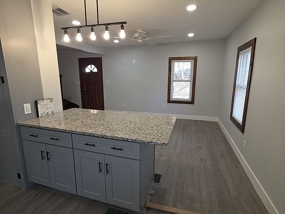 4th image of 340 Hicks Avenue