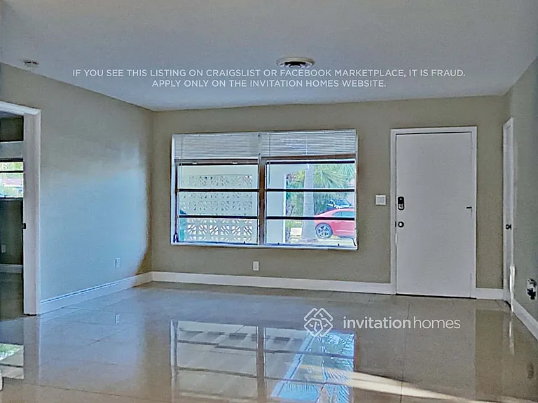 5560 SW 7th Ct — Photo 6