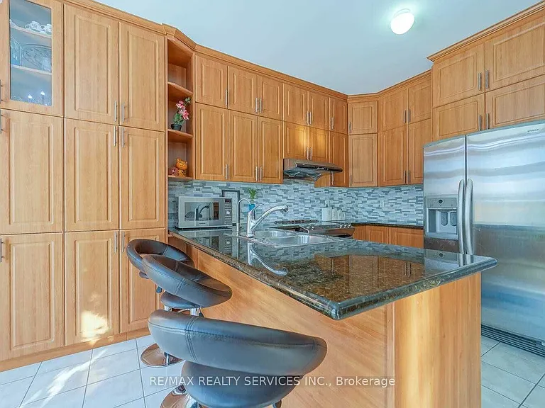 424 Sunny Meadow Blvd — Photo 4