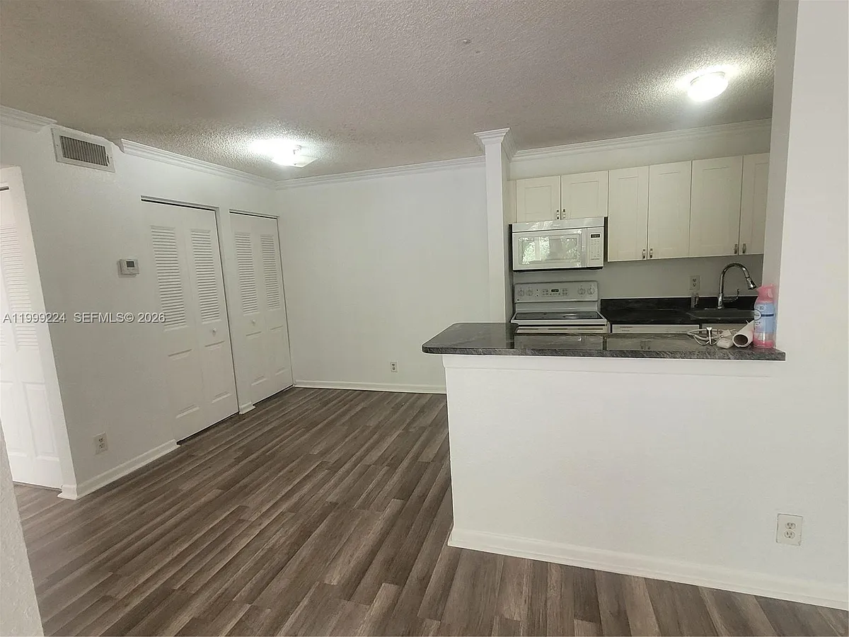 Photo 2 of 9 - 10773 Cleary Blvd #203 - Plantation, FL Building Photo - 10773 Cleary Blvd #203