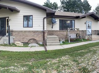 41195 785th Rd, Gothenburg, NE 69138