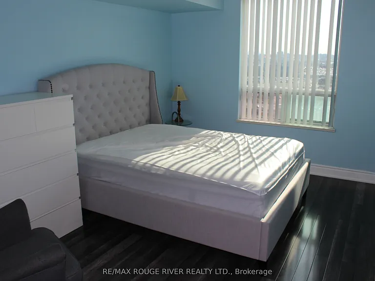68 Corporate Dr #1922 — Photo 11
