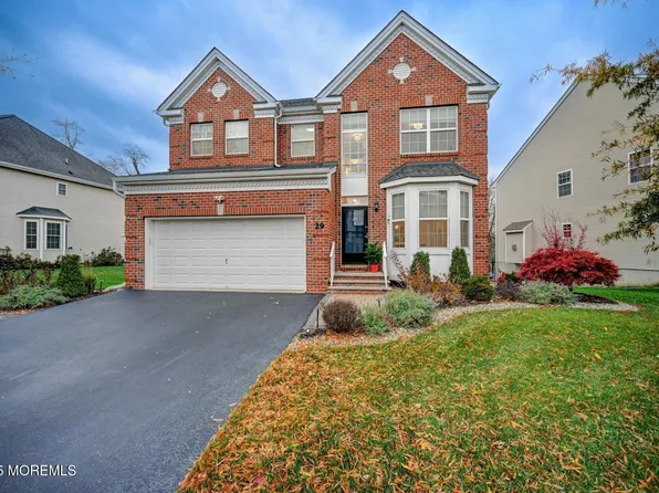 29 Bristol Road, Manalapan, NJ 07726