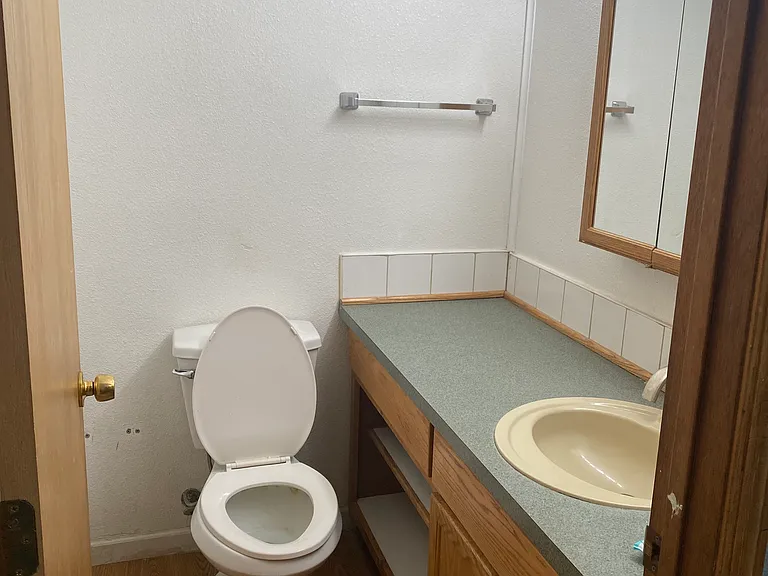 341 E Heather Way #6 — Photo 4