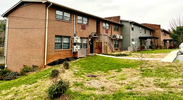 809 Randolph St #11 — Photo 3
