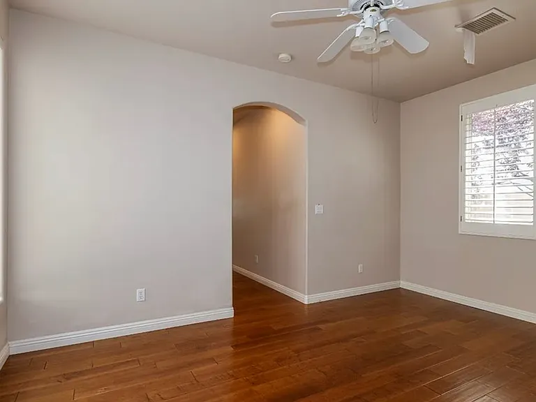 2215 Scarlet Rose Dr — Photo 14