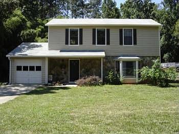 2nd image of 3875 Lester Woods Dr