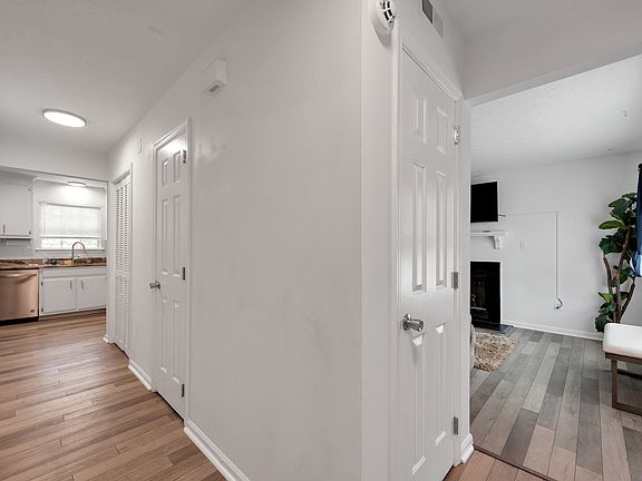 2nd image of 633 Dorene Place633 Pl