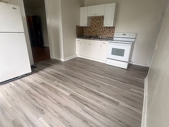 4th image of 4313 Lake Ave APT 2