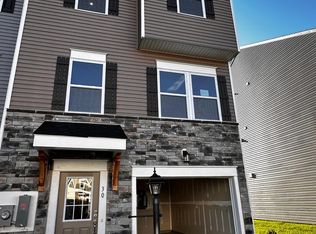 30 Trotting Rd, Inwood, WV 25428