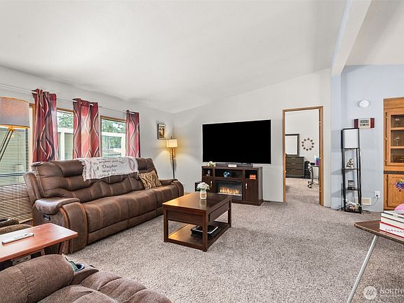 5th image of 11323 127th Street Ct E #159