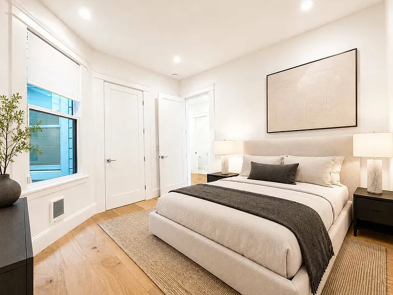 572 Chestnut St — Photo 15