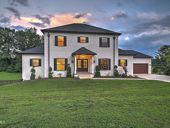 4th image of 1116 Mountain Vista Pvt Dr