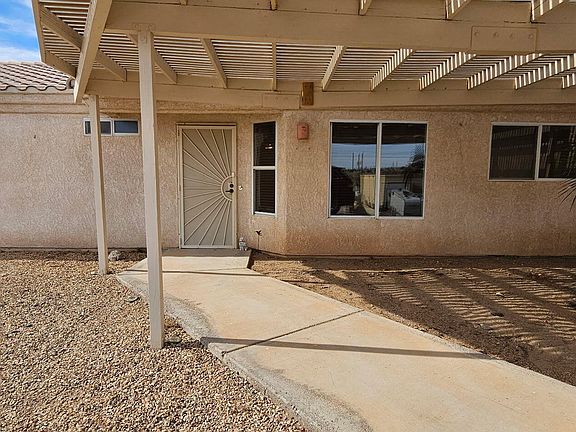 3rd image of 3051 Simitan Dr