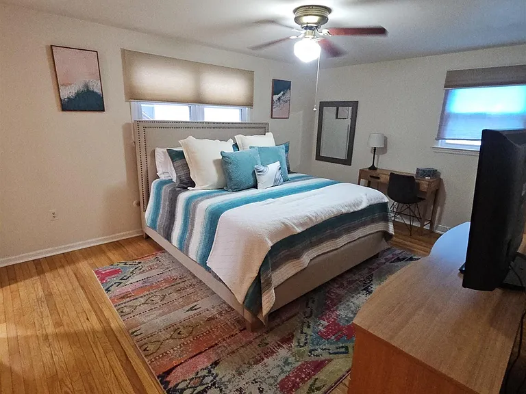 6901 Ventnor Ave #2 — Photo 22