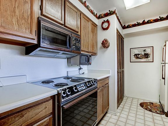4th image of 7474 E Earl Dr #217