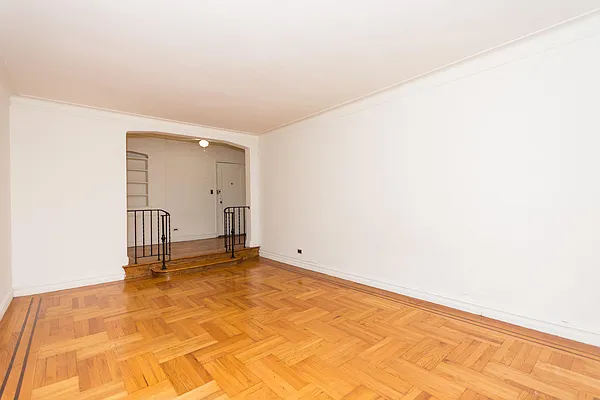 Sold by Re/Max In The City | media 8