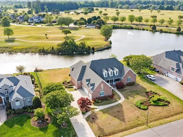 2925 Couples Ct, Virginia Beach, VA 23456
