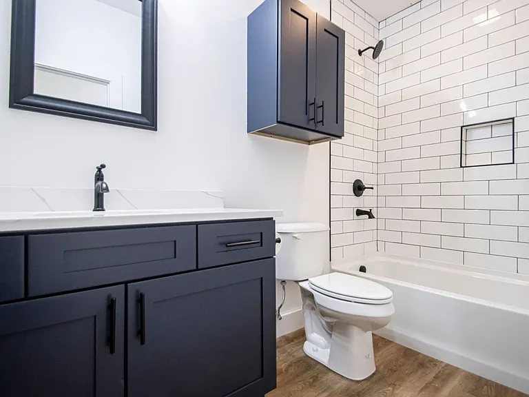 324 S Schiller St — Photo 18