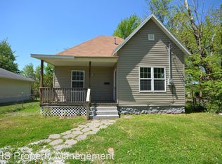 2041 N Summit Ave, Springfield, MO 65803