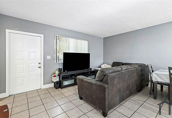 4th image of 1831 NW 94th Ave #1831
