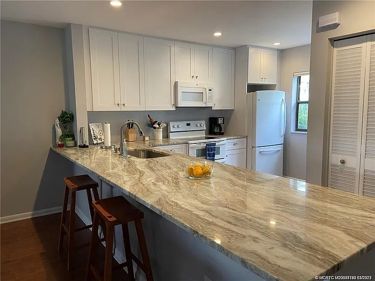 3901 SE Saint Lucie Blvd #D-29 — Photo 9