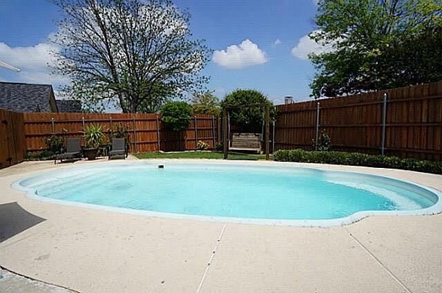 1st image of 3006 Berkshire Dr