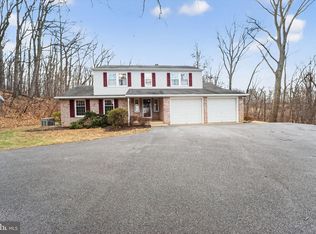 1445 S Pleasant Valley Rd, Westminster, MD 21158