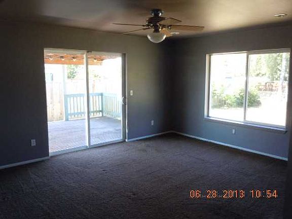4th image of 140 115th St E
