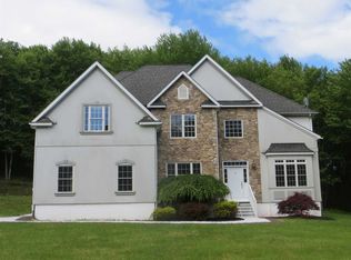 41 Velie Rd, Lagrangeville, NY 12540