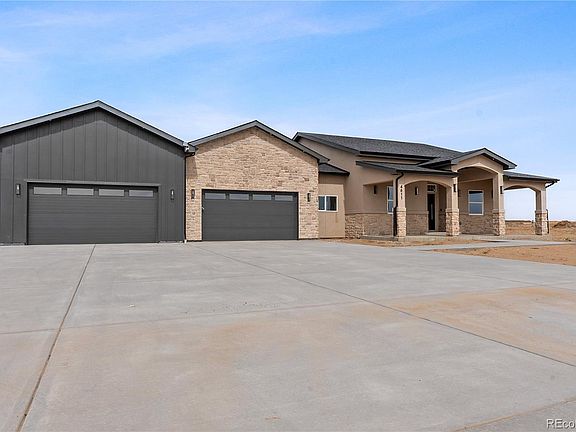 2nd image of 4611 Meadow Lark Road