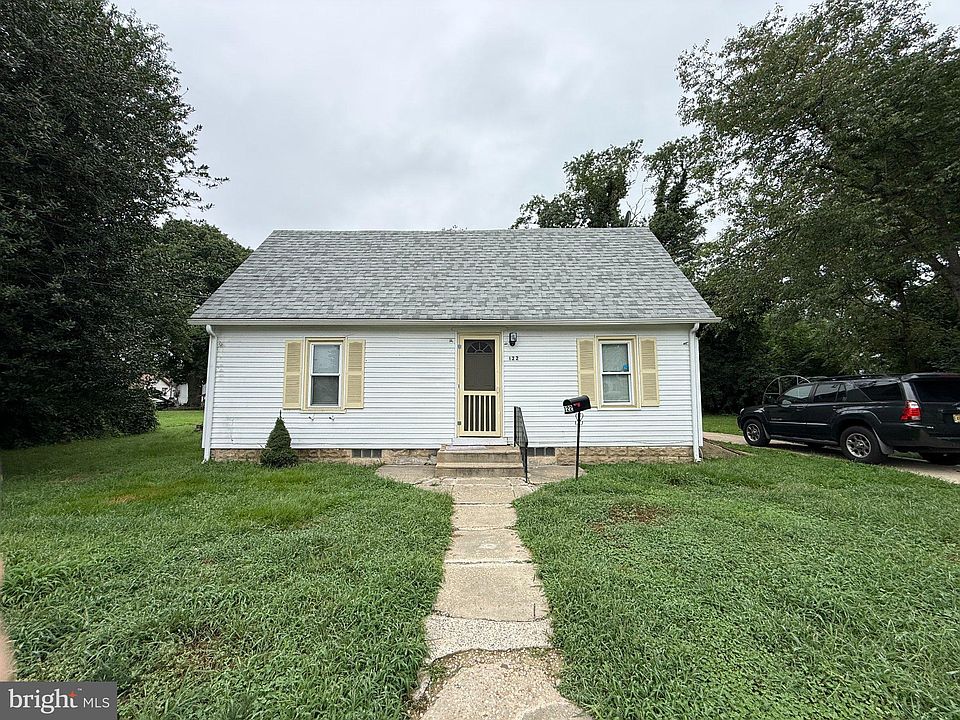 1st image of 122 Princeton Ave