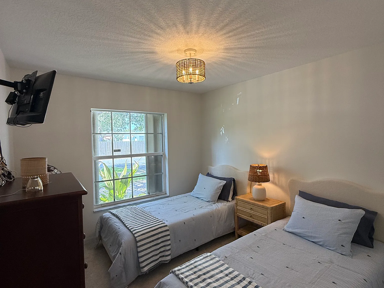 3 bed, 1726 sqft, $4,500 — Photo 3