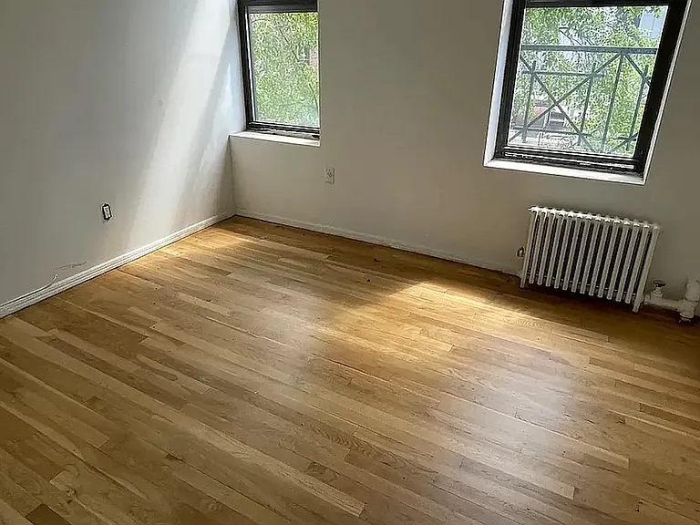 262 W 24th St #4C — Photo 5